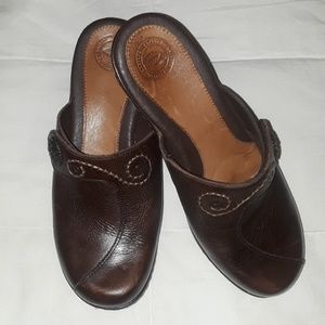 NURTURE WOMEN'S  CLOG